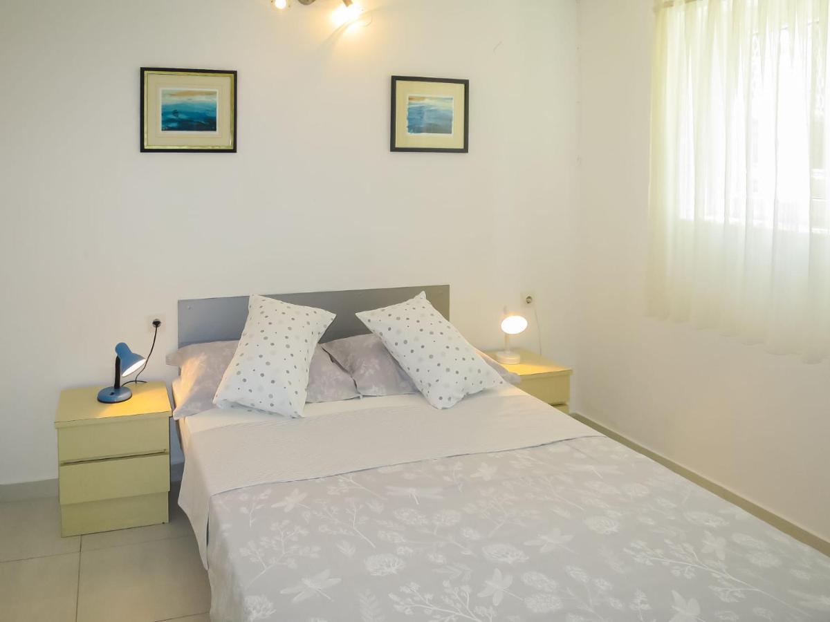 Apartment Gottwald - Srd305 By Interhome Starigrad Paklenica Exterior foto